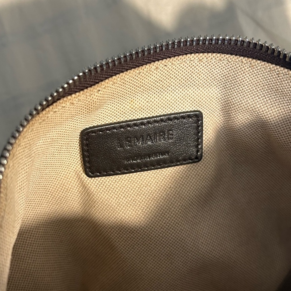 Lemaire Stylish Black Leather Sling Bag - Picture 5 of 6